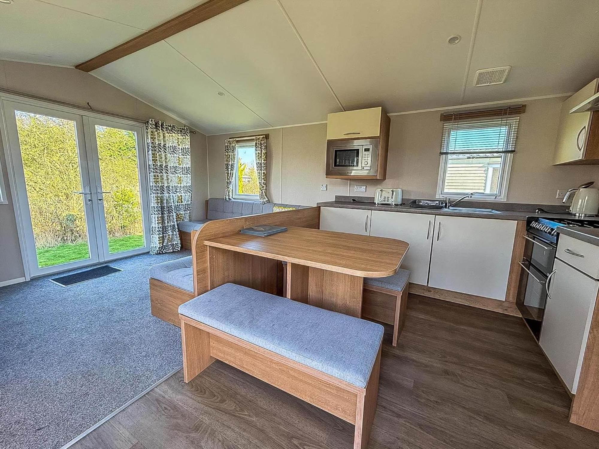 Lovely 8 Berth Caravan In Southview Holiday Park, Ref 33042Tc Skegness Exterior foto